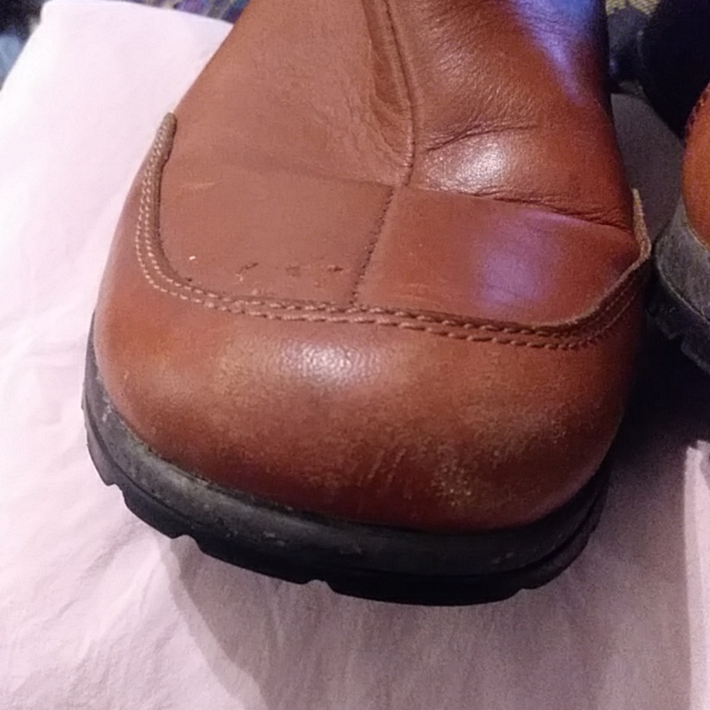 Shoes - Picture 6 of 7